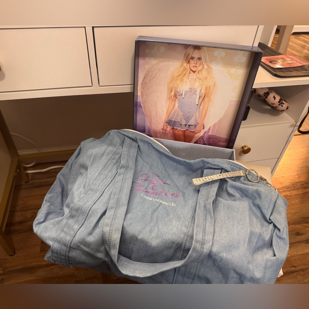 Carrie Underwood VIP Box - Picture 4 of 4
